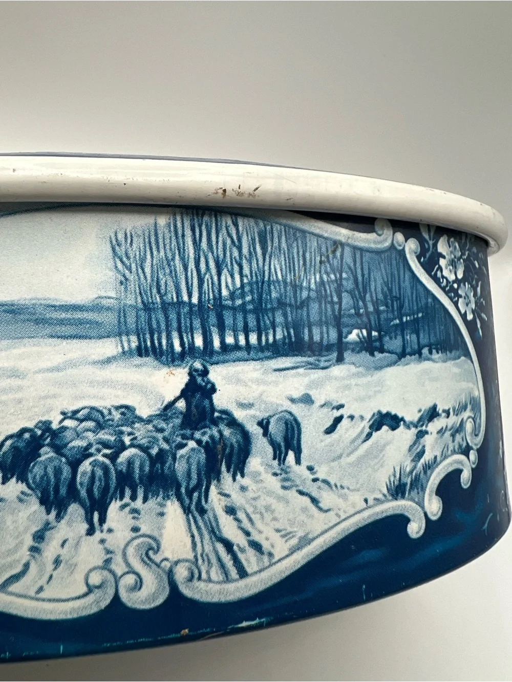 Vintage Droste Holland Oval Metal Candy Tin White And Blue Design
